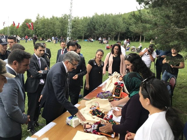 Damal Bebeği Yarışmasında Dereceye Girenlere Ödülleri Verildi