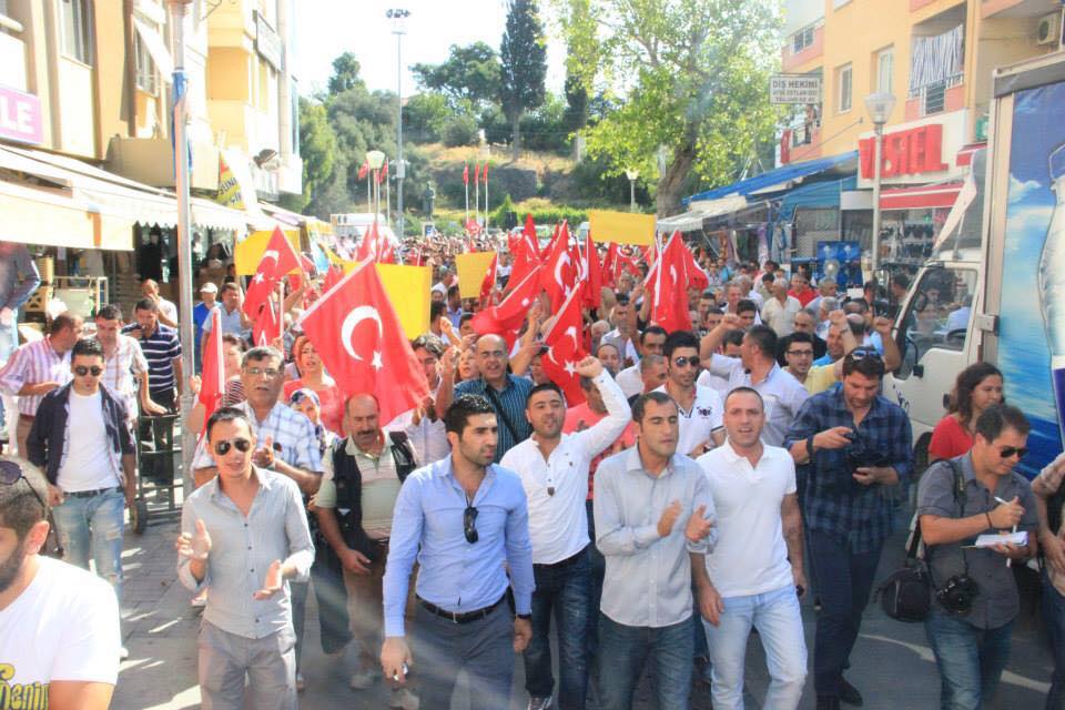 Bayraklı'nın Genç halkın sözcüsü meclis üyesi adayı geliyor