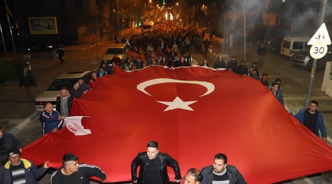 Bayındır Belediye Başkanı ve Millet ittifakı adayı Dr. Ufuk Sesli, Sadıkpaşa mitinginde binlerle buluştu.