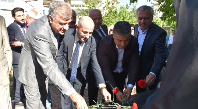 Aşık Mahzuni Şerif Narlıdere’de anıldı