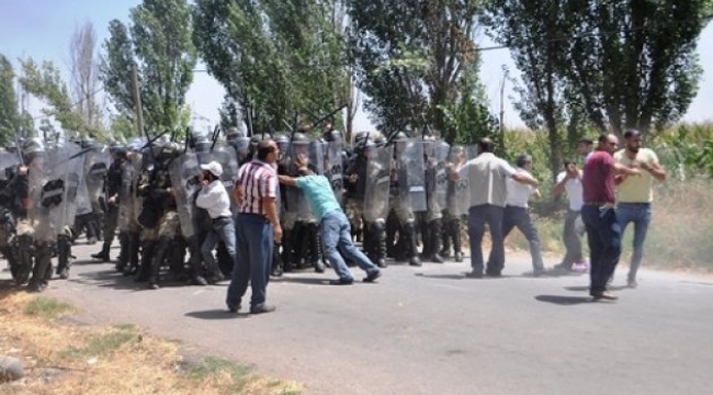 Ardahan'da İki Köyde Kavga, Bir Çok Kişi Yaralandı! Kazada 1 Kadın Öldü!