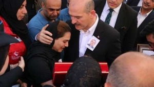 Bakan Soylu, şehit cenazesine katıldı 