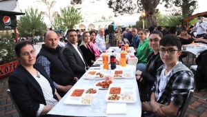 Başkan Kayalar iftar programlarına devam ediyor