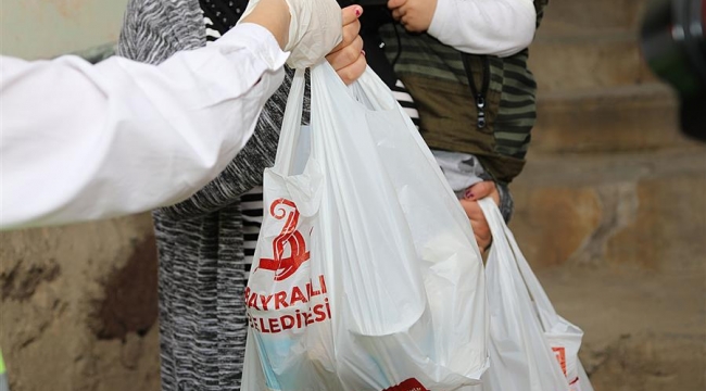 Bayraklı’da Ramazan dayanışması