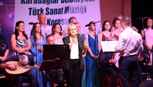 Karabağlar Belediyesi TSM Korosu'ndan renkli konser