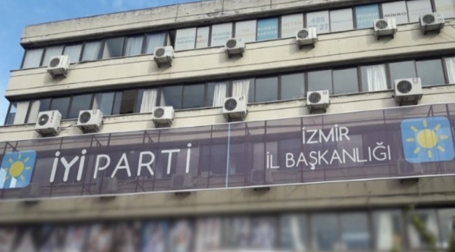 İYİ Parti İzmir'de yeni A takımı: Hangi isimler getirildi?