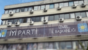 İYİ Parti İzmir'de yeni A takımı: Hangi isimler getirildi?