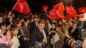 CHP’li Eşki’den miting gibi açılış