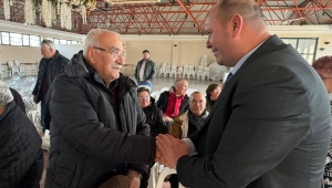 Menderes Adayı Çiçek Demokrasi Şehitlerini Unutmadı