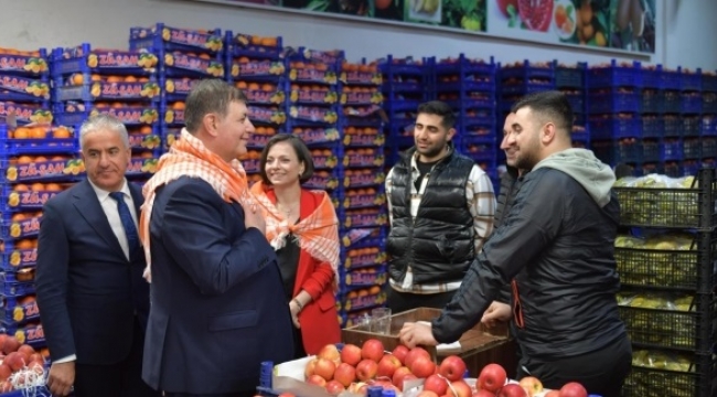 Başkan Tugay: Seçilirsem sadece bu şehrin değil tüm ülkenin kalkınması için çalışacağım