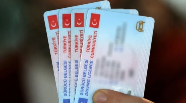 Ehliyetini yenilemek için 15 lira ödemeyenlere 12 bin TL ceza kesilecek