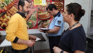 Konak’ta işyerlerine hem denetim hem bilgilendirme