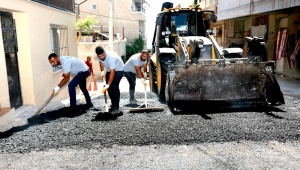 Bayraklı'da yollar yenileniyor