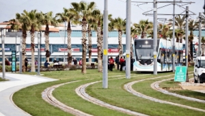 İzmir’e alınacak 22 tramvay aracı için ihale yapıldı