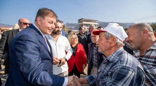 Tugay: İzmir’de umudu aynen bu ağaçlar gibi yeşerteceğiz”