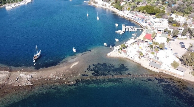 Bodrum'da deniz çekildi, tarihi 'Kral Yolu' ortaya çıktı