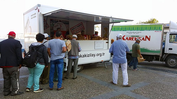 Kareksan ile Kızılay’dan Pide Seferberliği