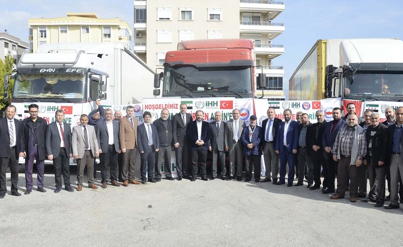 rnAfrin için yardım TIR’ları uğurlandı